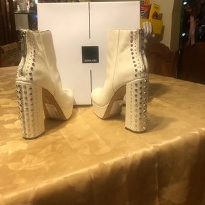 Gorgeous Dolce Vita Platform Boots